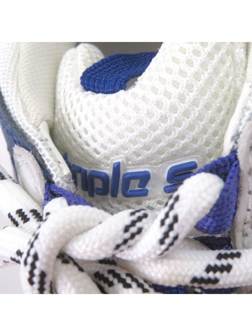 Balenciaga Triple S Mesh Leather Distressed Low Cut Sneakers White - Picture 9 of 12